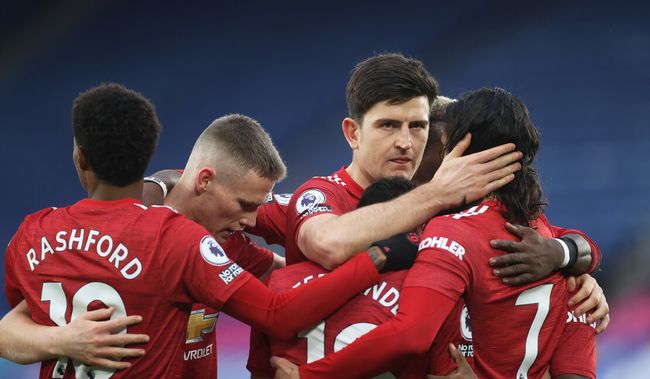 津门虎以1亿投资逆袭联赛前六，培养出三名国脚新星，展现草根逆袭与青训潜力。