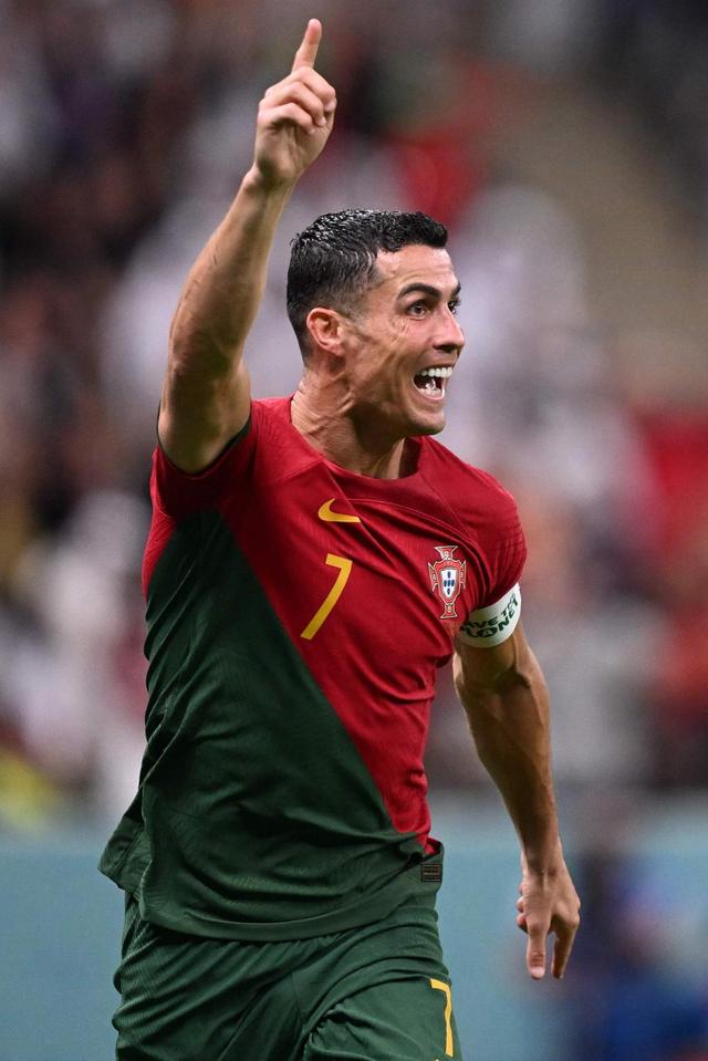 又伤了！巴萨官方：奥尔莫左肩脱臼，预计伤缺一个月