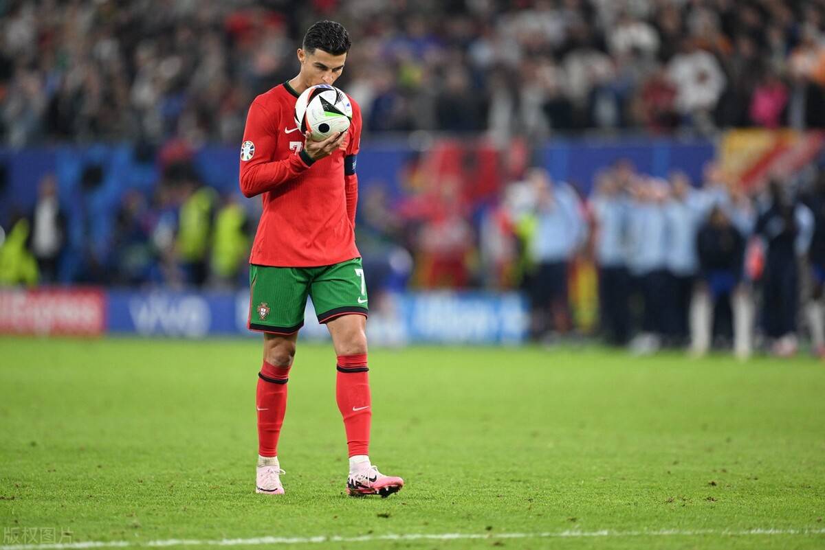 安东尼：当年1亿欧加盟曼联说明我有过人之处；快乐是第一位