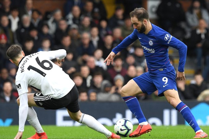 卡洛斯：C罗是所有球员的榜样；相比小罗我更爱去大罗的派对