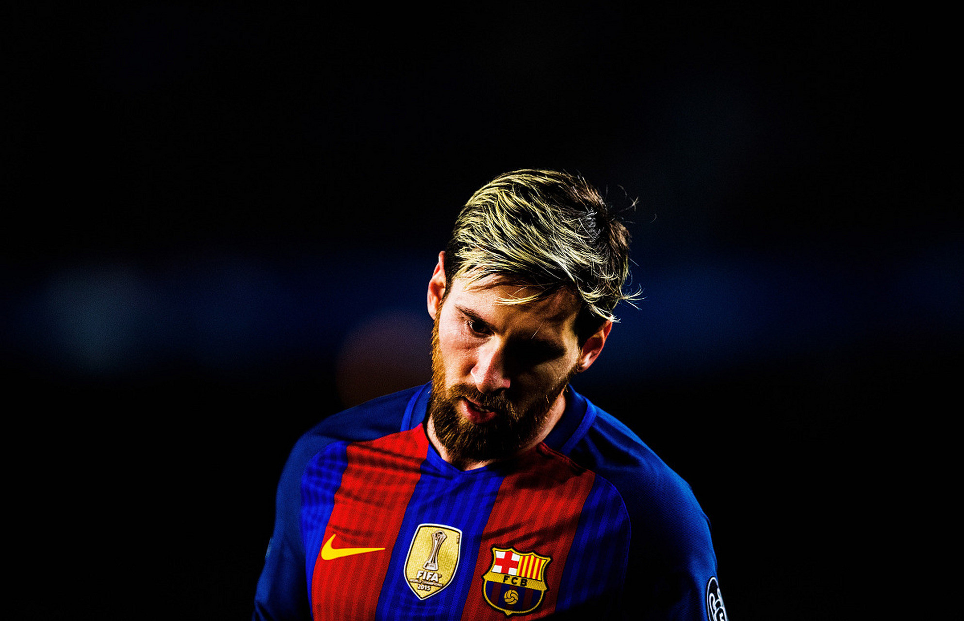 库明加被排除出轮转阵容，勇士半场10人得分领先公牛14分