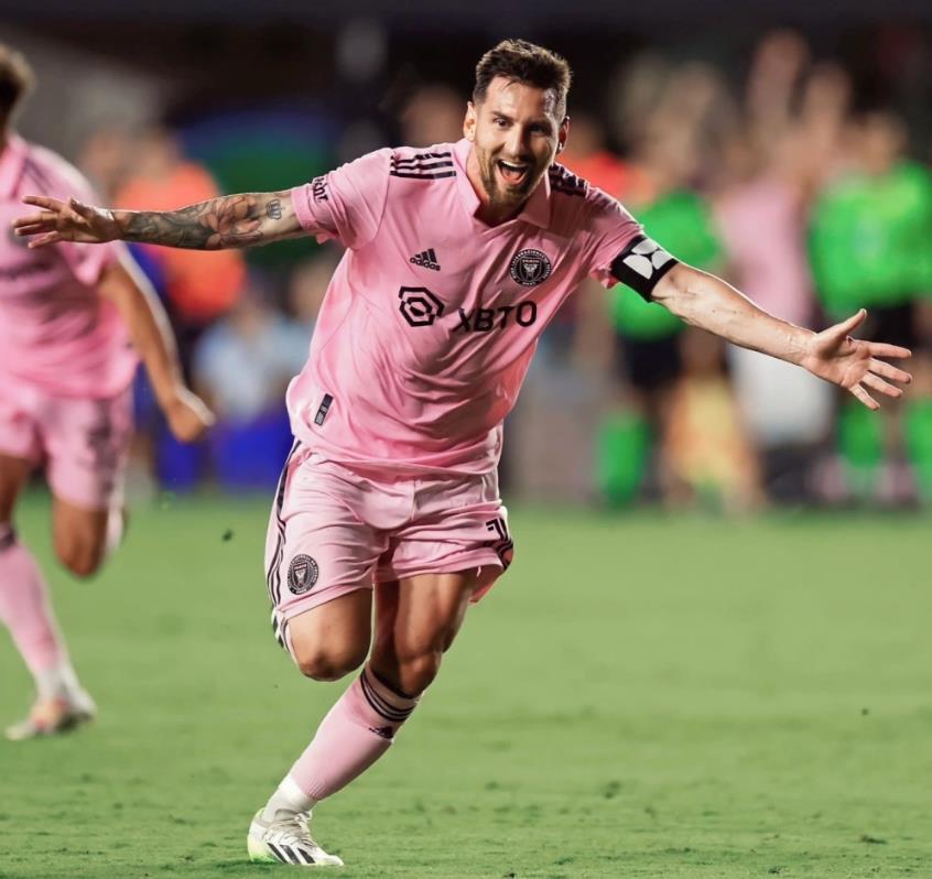 6万座的专业足球场，鲁媒分享黄河体育中心足球场建造情况