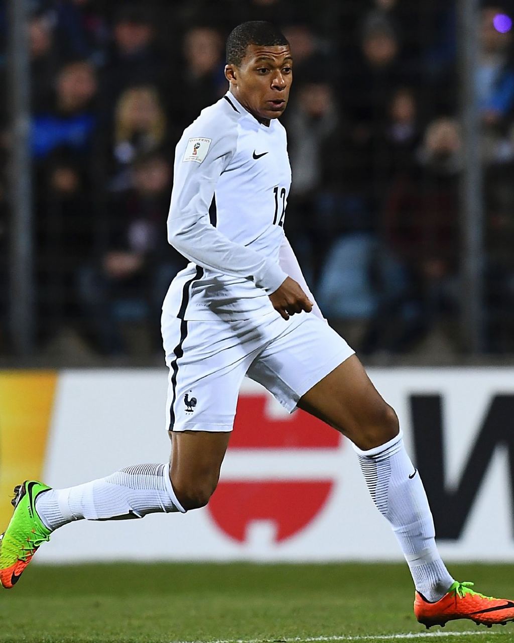 马刺主帅：文班很可能复出打雷霆，今早他进行了大强度练习